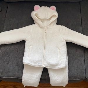Garanimals Winter Ivory Hooded Bear Ears Fuzzy Matching Jacket and Pants Set 18M